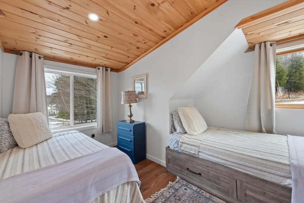 1140 & 1142 North Main Street Bristol NH 03222