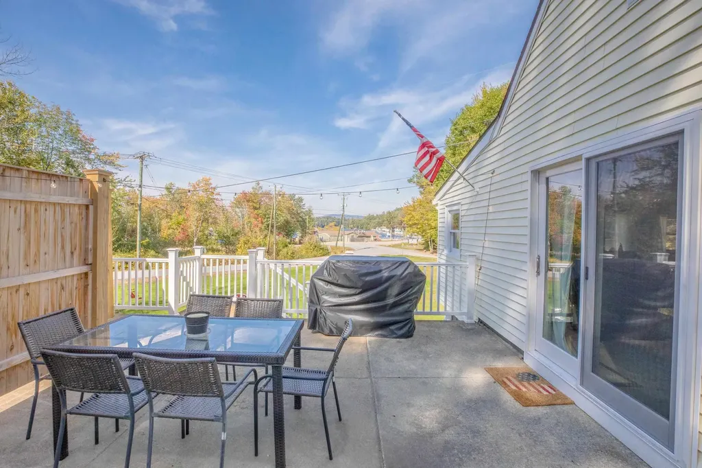 1140 & 1142 North Main Street Bristol NH 03222