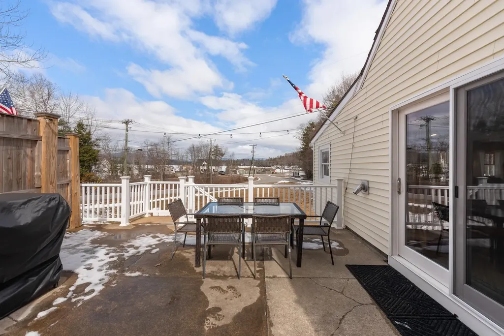 1140 & 1142 North Main Street Bristol NH 03222