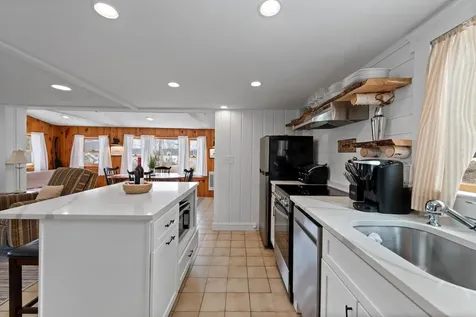 1140 & 1142 North Main Street Bristol NH 03222