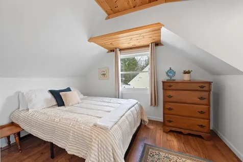 1140 & 1142 North Main Street Bristol NH 03222