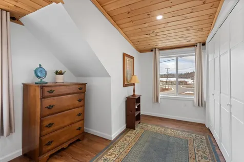 1140 & 1142 North Main Street Bristol NH 03222