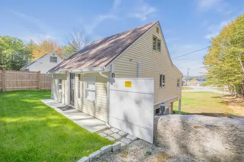 1140 & 1142 North Main Street Bristol NH 03222