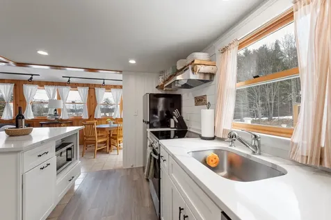 1140 & 1142 North Main Street Bristol NH 03222