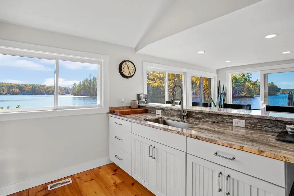 99 -100-101 Longview Drive Hampstead NH 03841