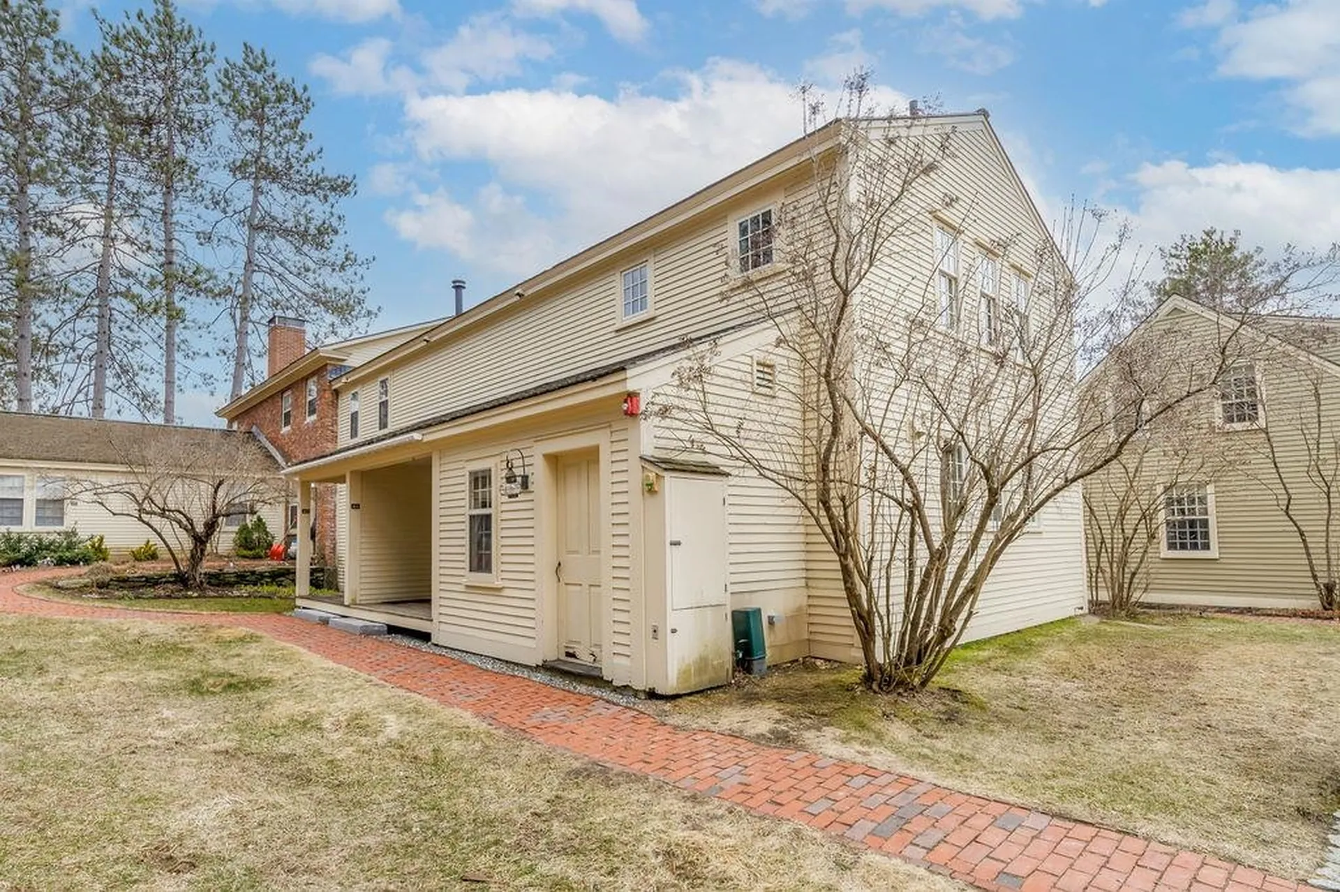 85 Dartmouth College Highway Lyme NH 03768