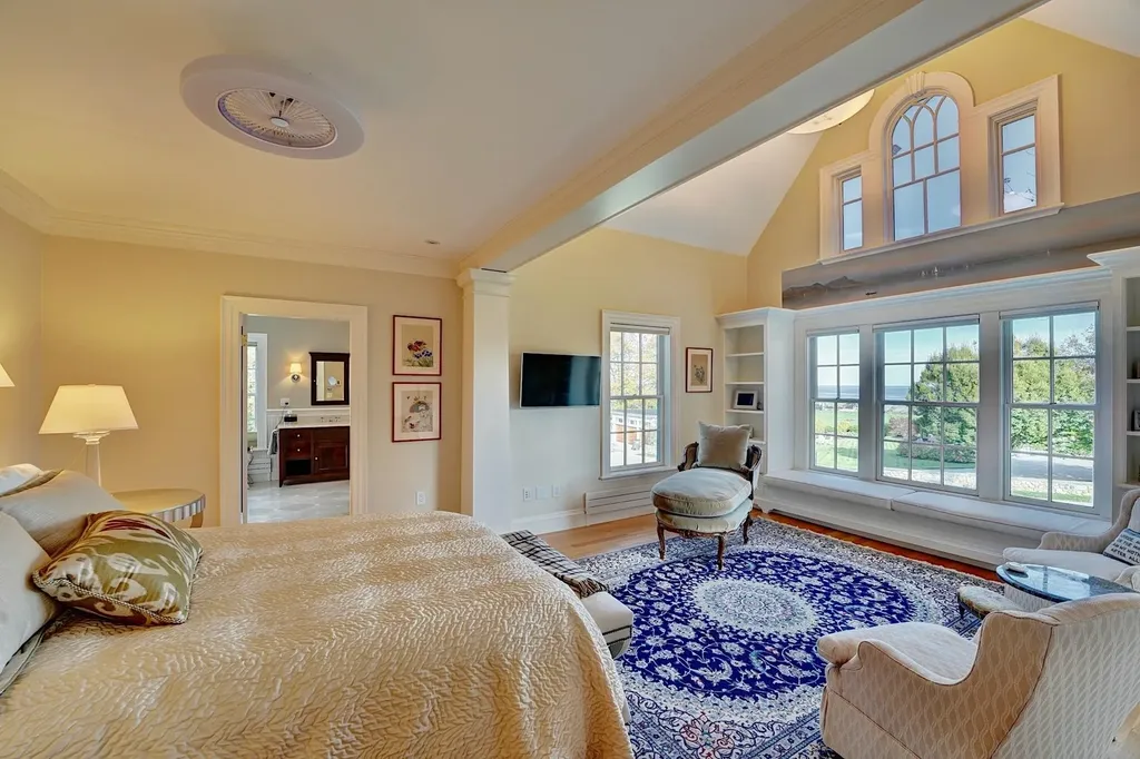 12 Willow Avenue North Hampton NH 03862
