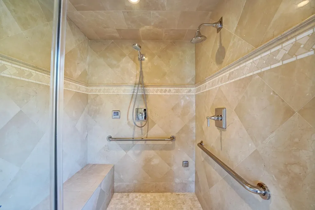 12 Willow Avenue North Hampton NH 03862
