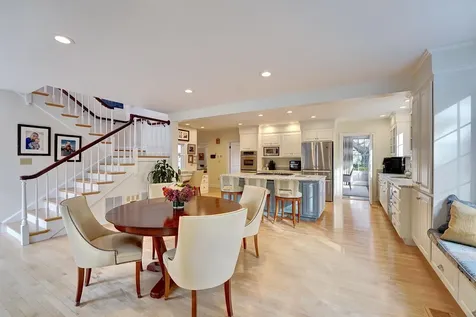 12 Willow Avenue North Hampton NH 03862