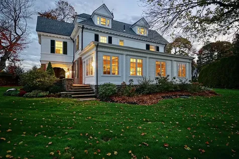 12 Willow Avenue North Hampton NH 03862