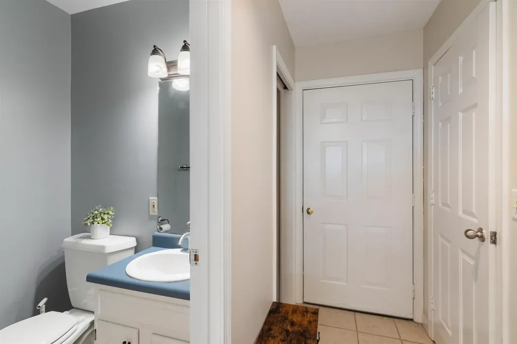 48 Half Moon Terrace Colchester VT 05446