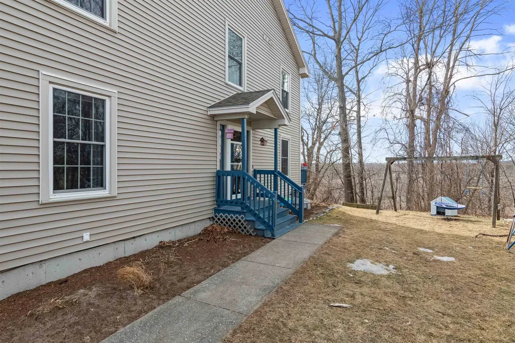 48 Half Moon Terrace Colchester VT 05446