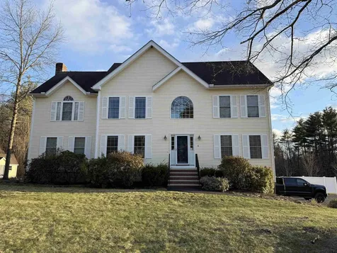 5 Buckingham Drive Londonderry NH 03053