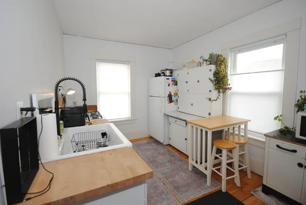 9 Garden Drive Brattleboro VT 05301-7195