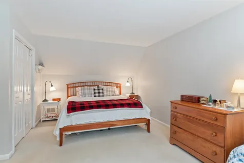 643 Oak Circle Colchester VT 05446