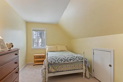 643 Oak Circle Colchester VT 05446
