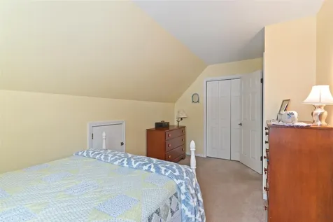 643 Oak Circle Colchester VT 05446
