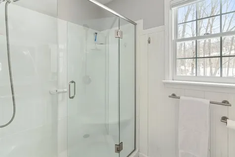 643 Oak Circle Colchester VT 05446