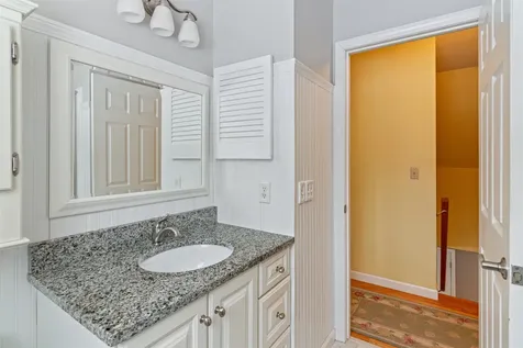 643 Oak Circle Colchester VT 05446