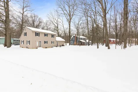 643 Oak Circle Colchester VT 05446