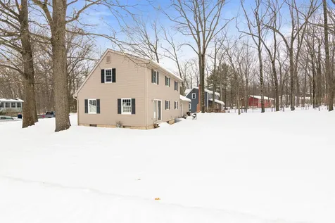 643 Oak Circle Colchester VT 05446