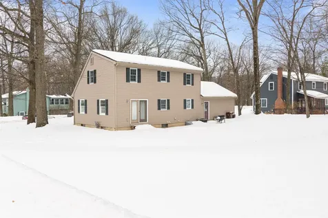 643 Oak Circle Colchester VT 05446