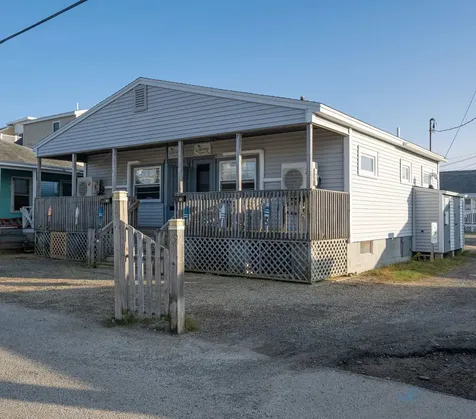 19-21 Auburn Avenue Hampton NH 03842