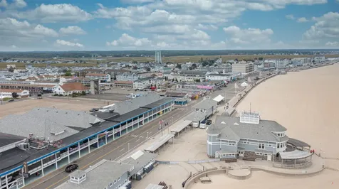 19-21 Auburn Avenue Hampton NH 03842