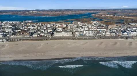 19-21 Auburn Avenue Hampton NH 03842