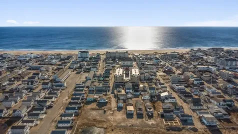 19-21 Auburn Avenue Hampton NH 03842