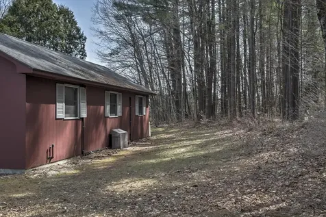 77 Felt Road Keene NH 03431