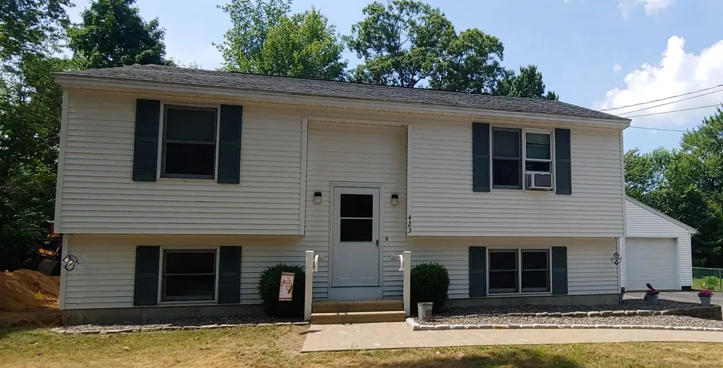 423 Salmon Falls Road Rochester NH 03868