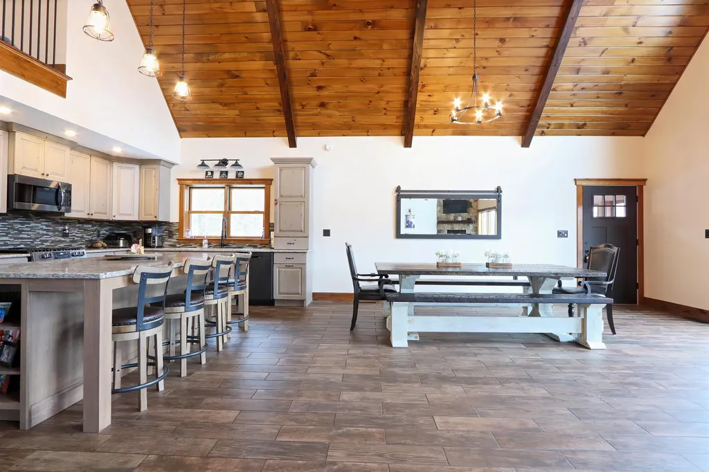 244 Fenoff Heights Lane Waterford VT 05819