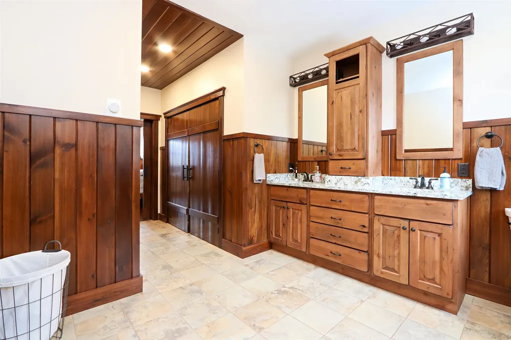 244 Fenoff Heights Lane Waterford VT 05819