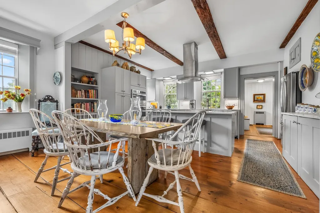 1677 Barnumville Road Manchester VT 05255