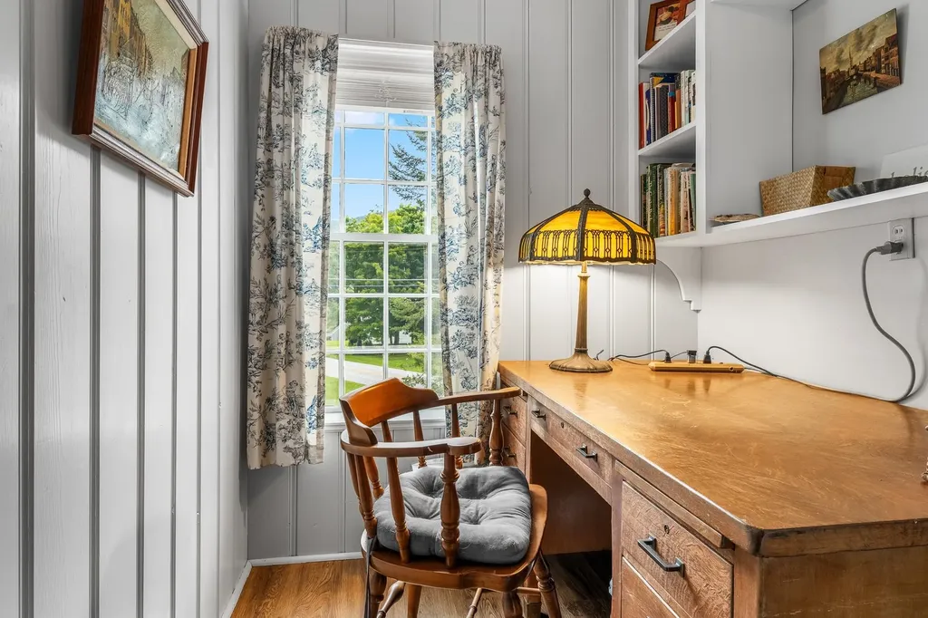 1677 Barnumville Road Manchester VT 05255