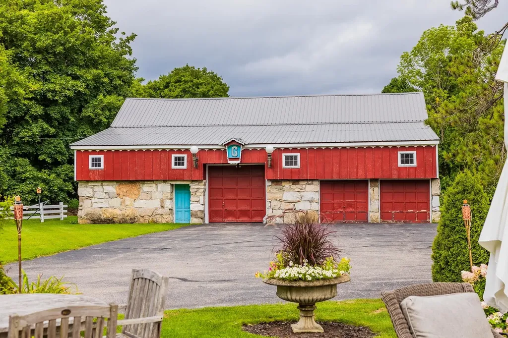 1677 Barnumville Road Manchester VT 05255