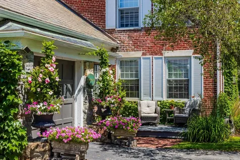 1677 Barnumville Road Manchester VT 05255