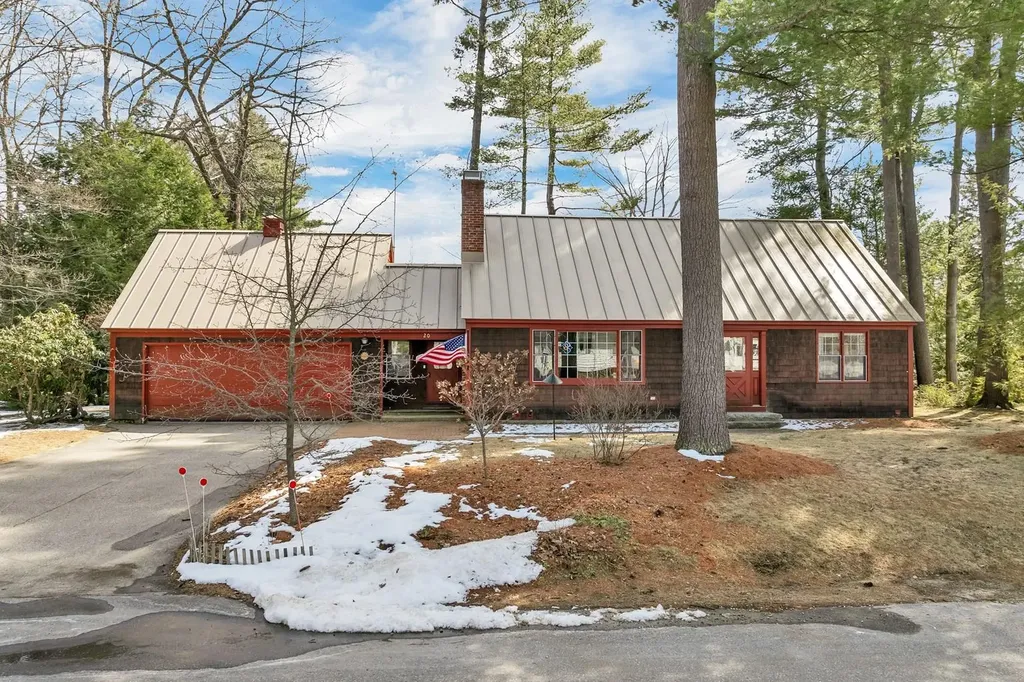 20 Pine Brook Lane Laconia NH 03246