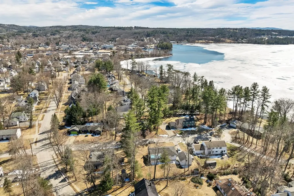 20 Pine Brook Lane Laconia NH 03246