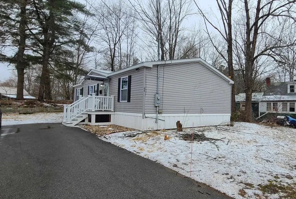 65 Lone Star Avenue Farmington NH 03835