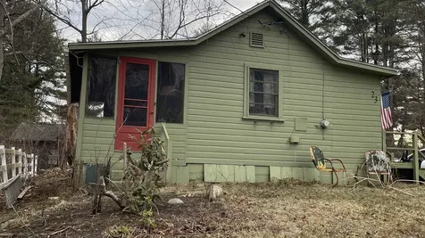 23 Spring Street Windham NH 03087