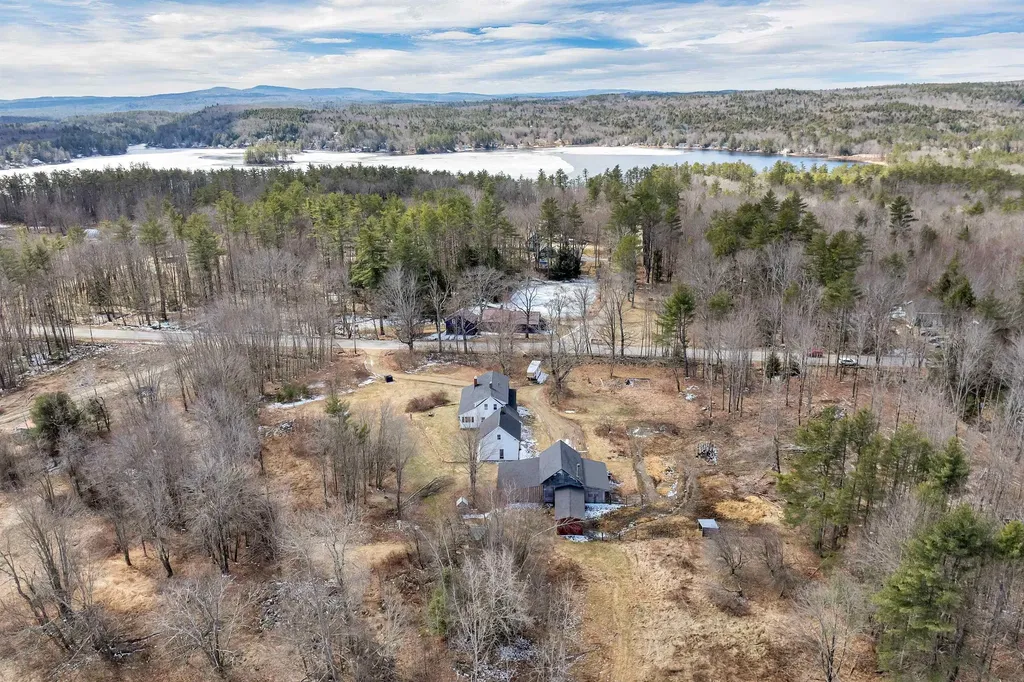 85 White Oak Road Barnstead NH 03225