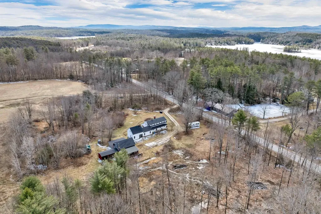 85 White Oak Road Barnstead NH 03225