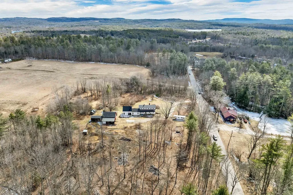 85 White Oak Road Barnstead NH 03225