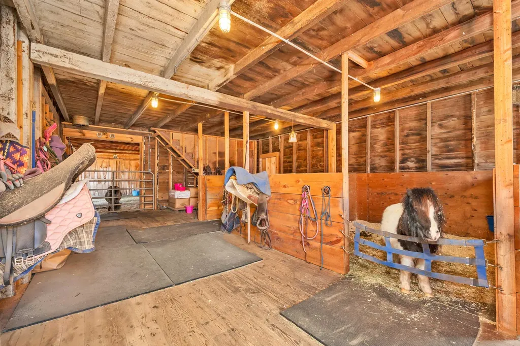 85 White Oak Road Barnstead NH 03225