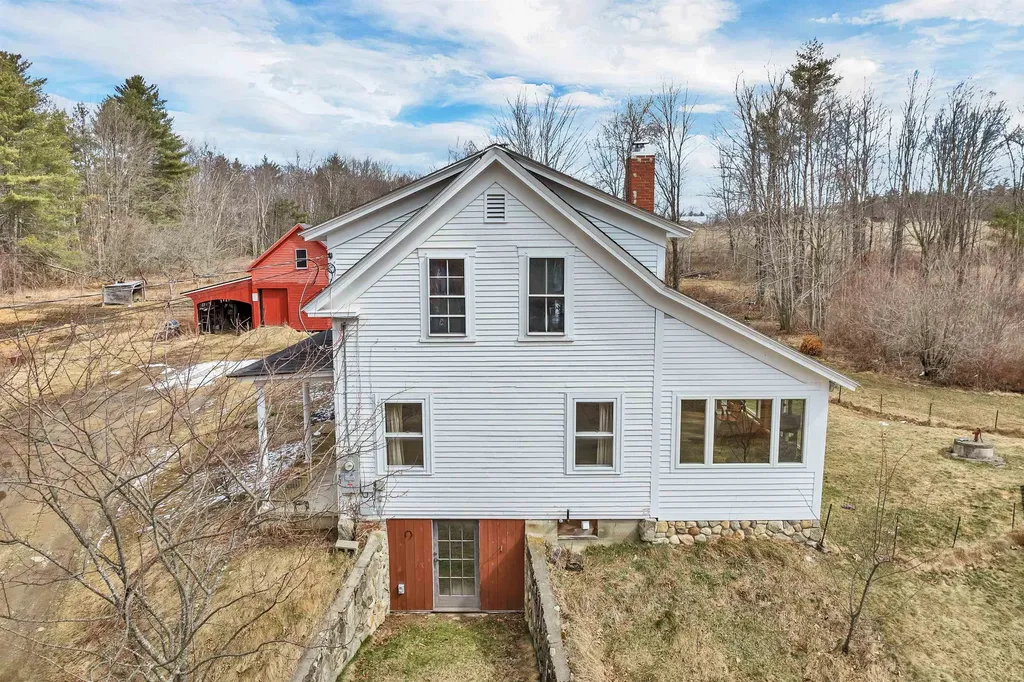 85 White Oak Road Barnstead NH 03225