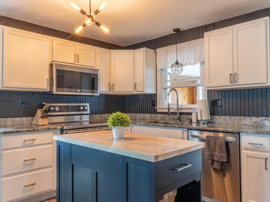 70 Indian Acres Drive Hinsdale NH 03451