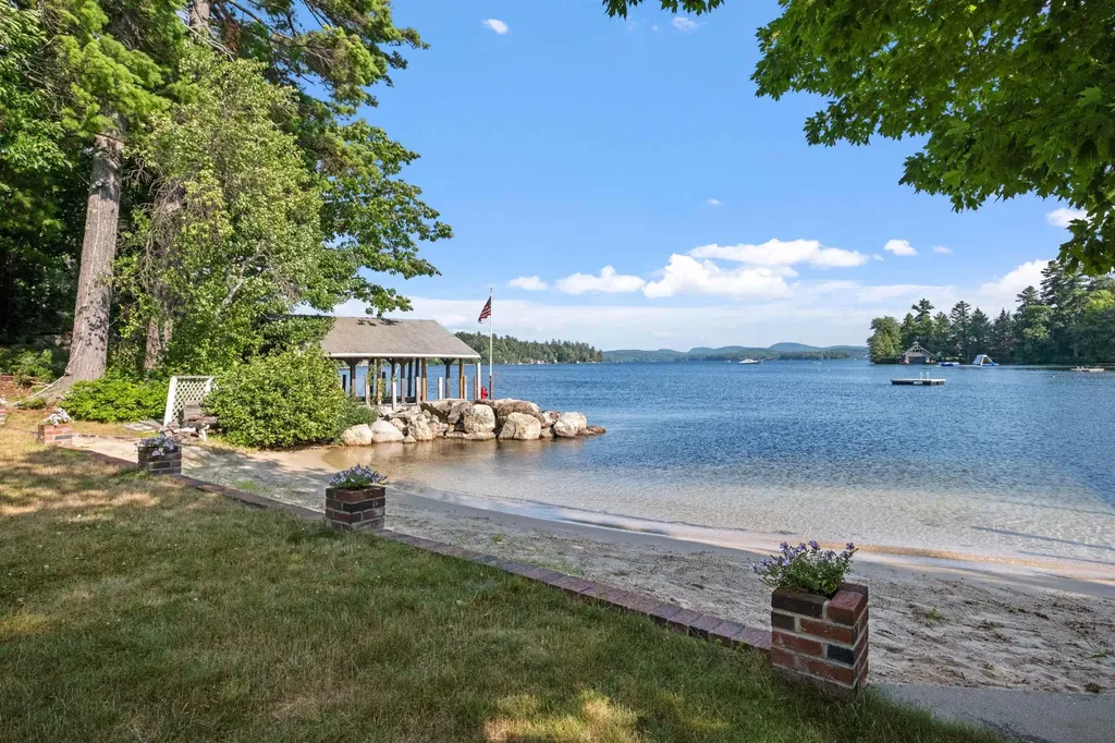 208 Forest Road Wolfeboro NH 03894