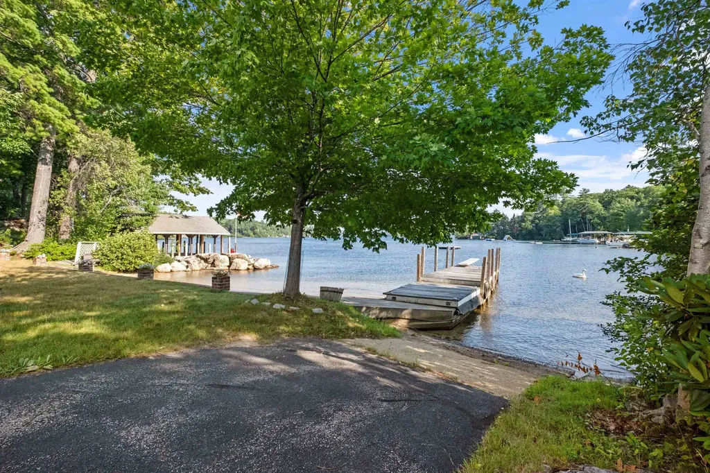 208 Forest Road Wolfeboro NH 03894